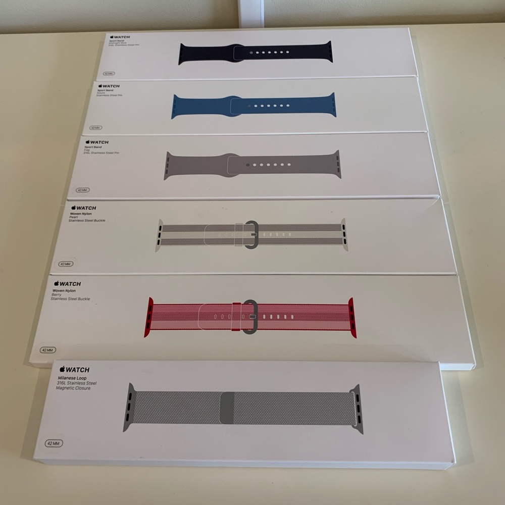 APPLE WATCH BAND BUNDLE- 6 bands.